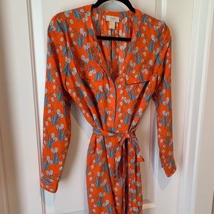 Fall colors! Super flattering.